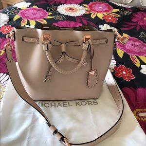 Michael Kors Blakely small bucket bag.